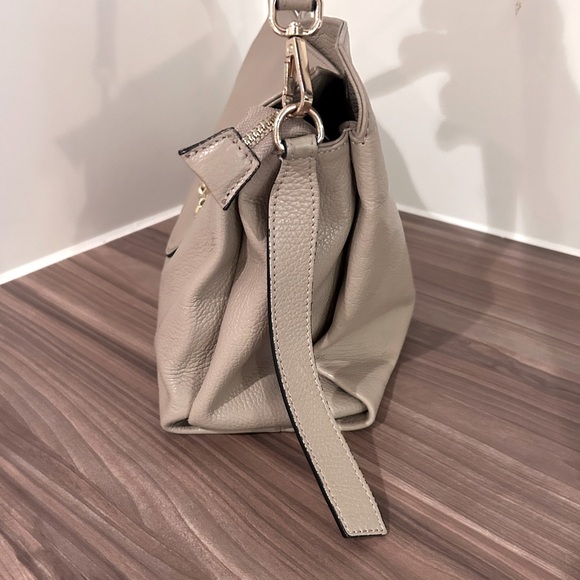 Italian Leather Shoulder Bag - Picture 10 of 16